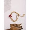 bracelet avec coeur rouge