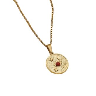 collier medaille pierre rouge